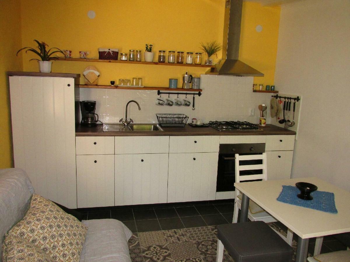Apartman Vivian Pula Dış mekan fotoğraf